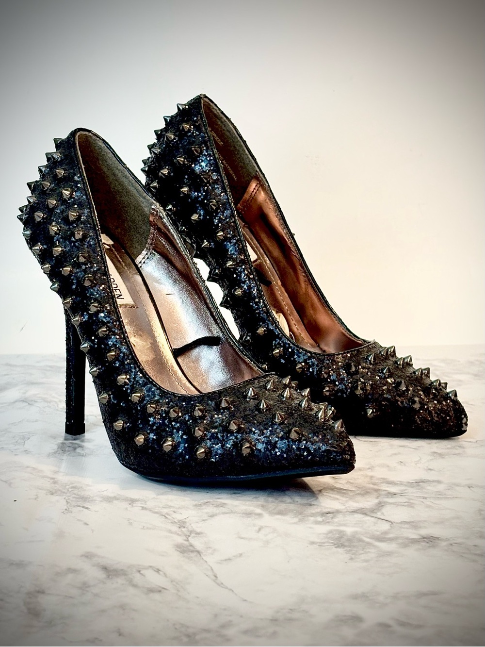 Steve Madden Black Studded Glitter Stiletto Heel - Picture 3 of 10